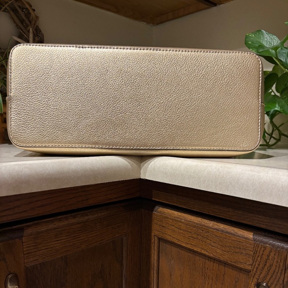 Tory Burch McGraw Metallic Leather Tote - Picture 10 of 11